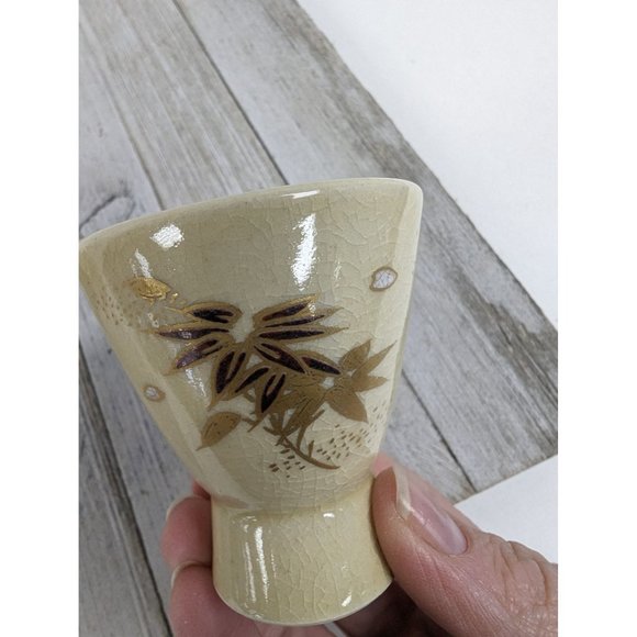 Vintage Set of 3 Large Ceramic Egg Cups Cream Beige Leaves - Picture 7 of 7